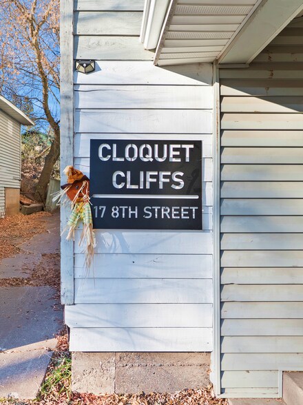 17 8th St, Cloquet, MN à vendre - Photo de l’immeuble – Image 2 sur 9