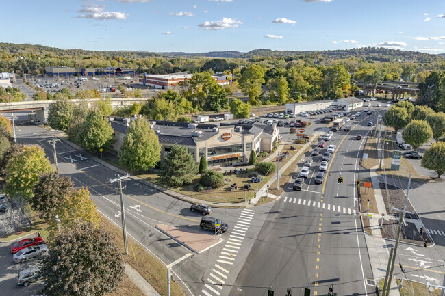 Plus de détails pour Hot Retail, Harley-Davidson – Local commercial à vendre, Danbury, CT