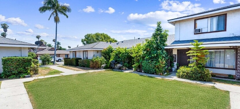 3043 Topaz Ln, Fullerton, CA à vendre - Photo de l’immeuble – Image 3 sur 8