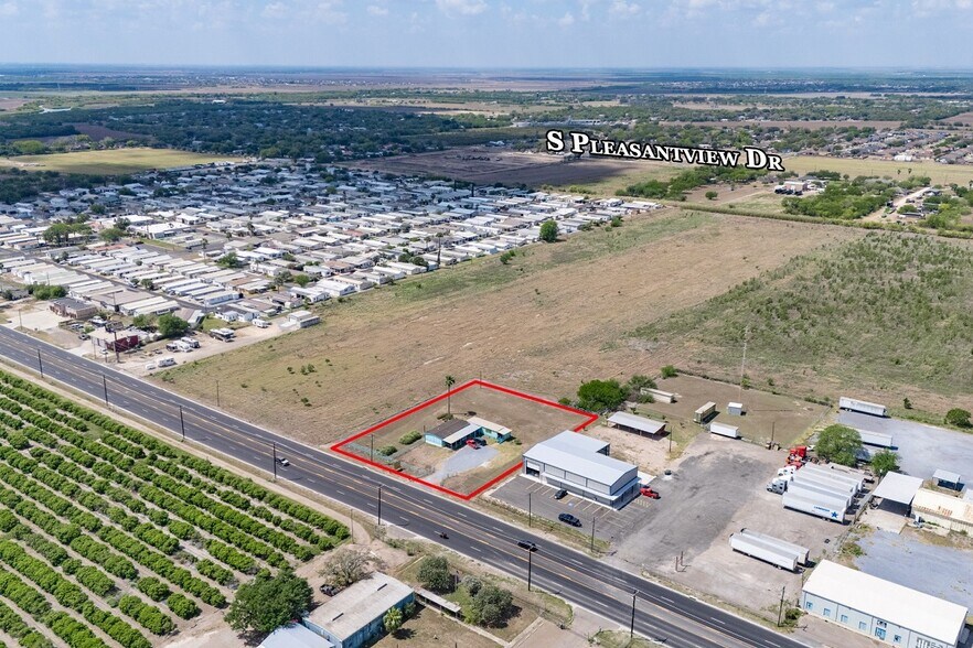 2310 S International Blvd, Weslaco, TX à louer - Photo de l’immeuble – Image 3 sur 5