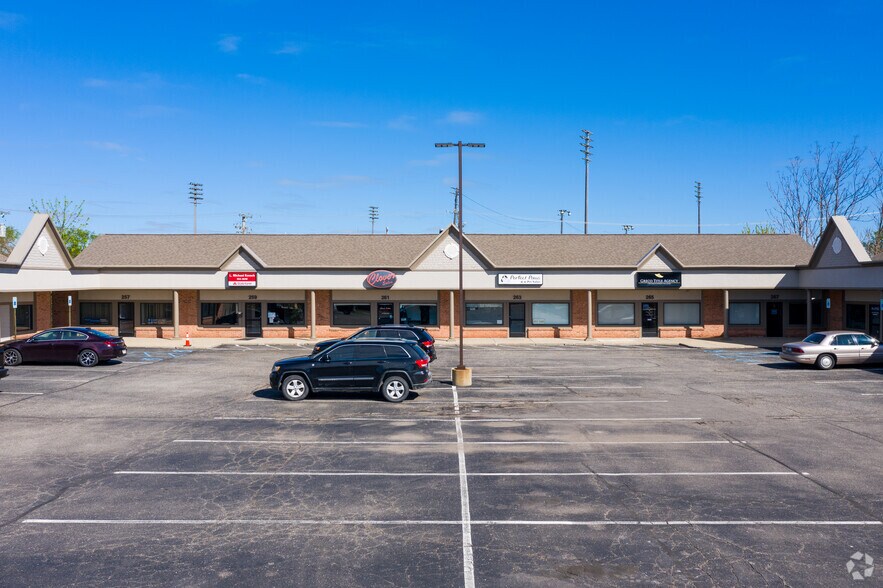 244-277 N Main St, Plymouth, MI à louer - Photo de l’immeuble – Image 2 sur 6