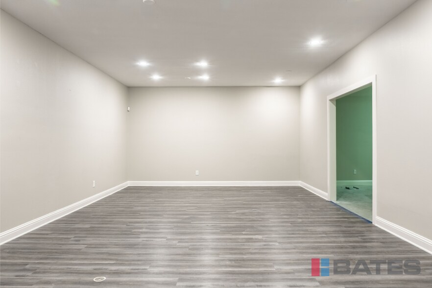 198 Brothers Blvd, Red Oak, TX à vendre - Photo de l’immeuble – Image 3 sur 28