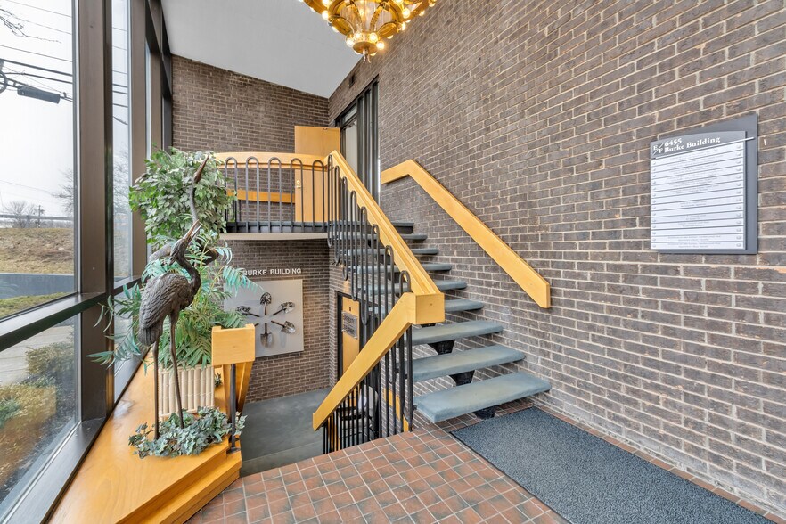 6455 Lake Ave, Orchard Park, NY à vendre - Photo intérieure – Image 3 sur 49