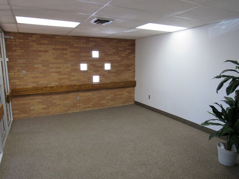 313 W Country Club Rd, Roswell, NM à vendre - Hall d’entrée – Image 2 sur 18