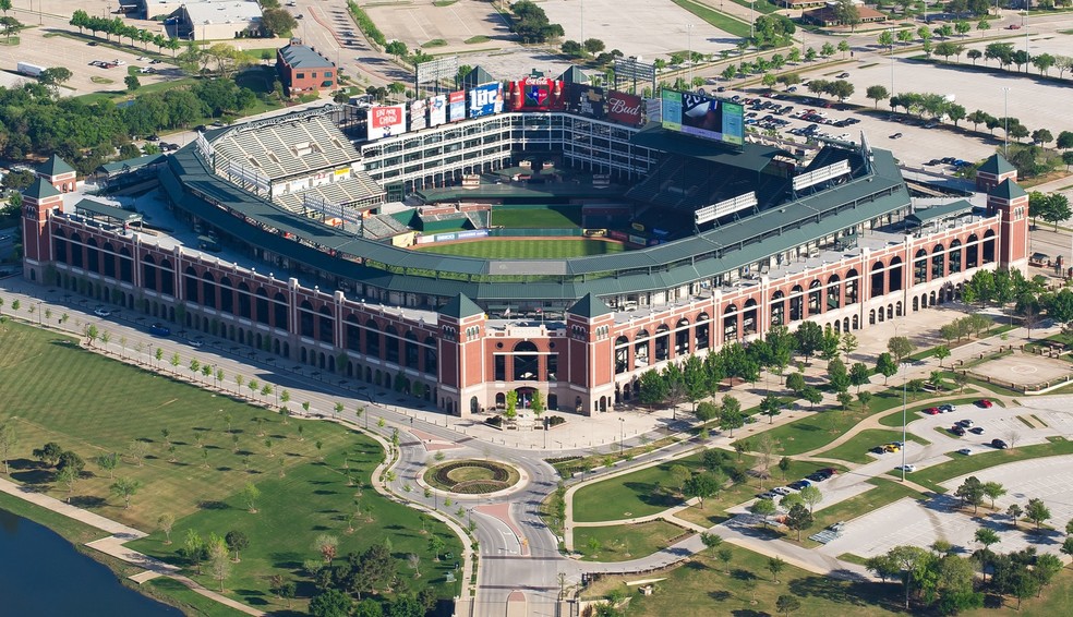 1000 Ballpark Way, Arlington, TX à louer - Photo de l’immeuble – Image 2 sur 29