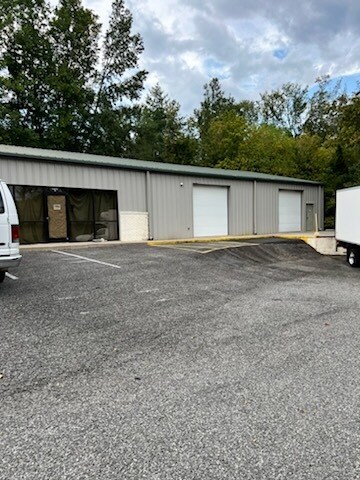 4465 Martin Rd, Cumming, GA à louer - Photo de l’immeuble – Image 1 sur 14