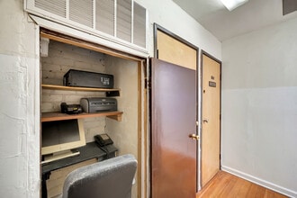 6358-6360 Van Nuys Blvd, Van Nuys, CA à louer Photo intérieure– Image 1 sur 2