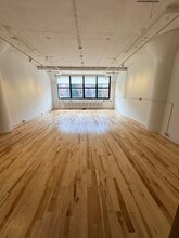 61 Greenpoint Ave, Brooklyn, NY à louer Photo intérieure– Image 2 sur 5