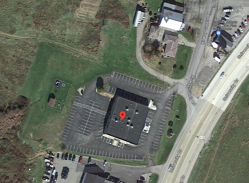 1829 University Dr, Dunbar, PA à vendre - Photo de l’immeuble – Image 2 sur 5