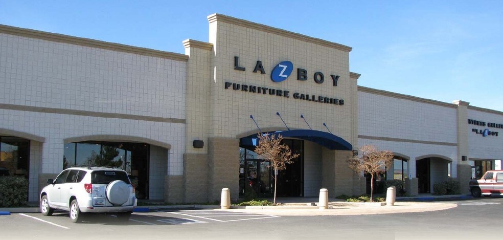 354 S Highway 92, Sierra Vista, AZ à louer - Photo de l’immeuble – Image 2 sur 17