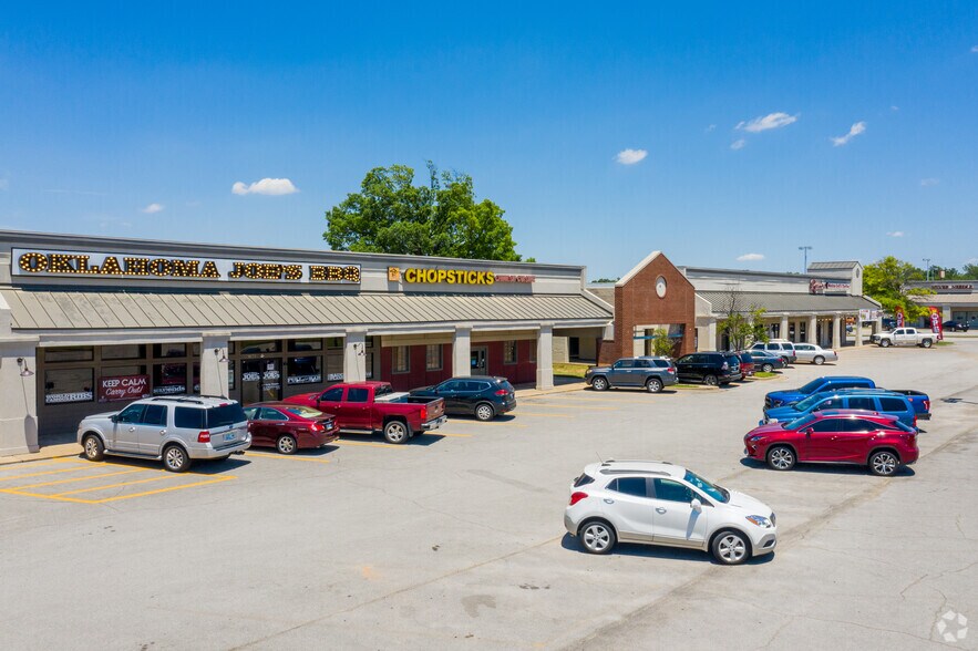 6004-6032 S Sheridan Rd, Tulsa, OK à louer - Photo de l’immeuble – Image 2 sur 7