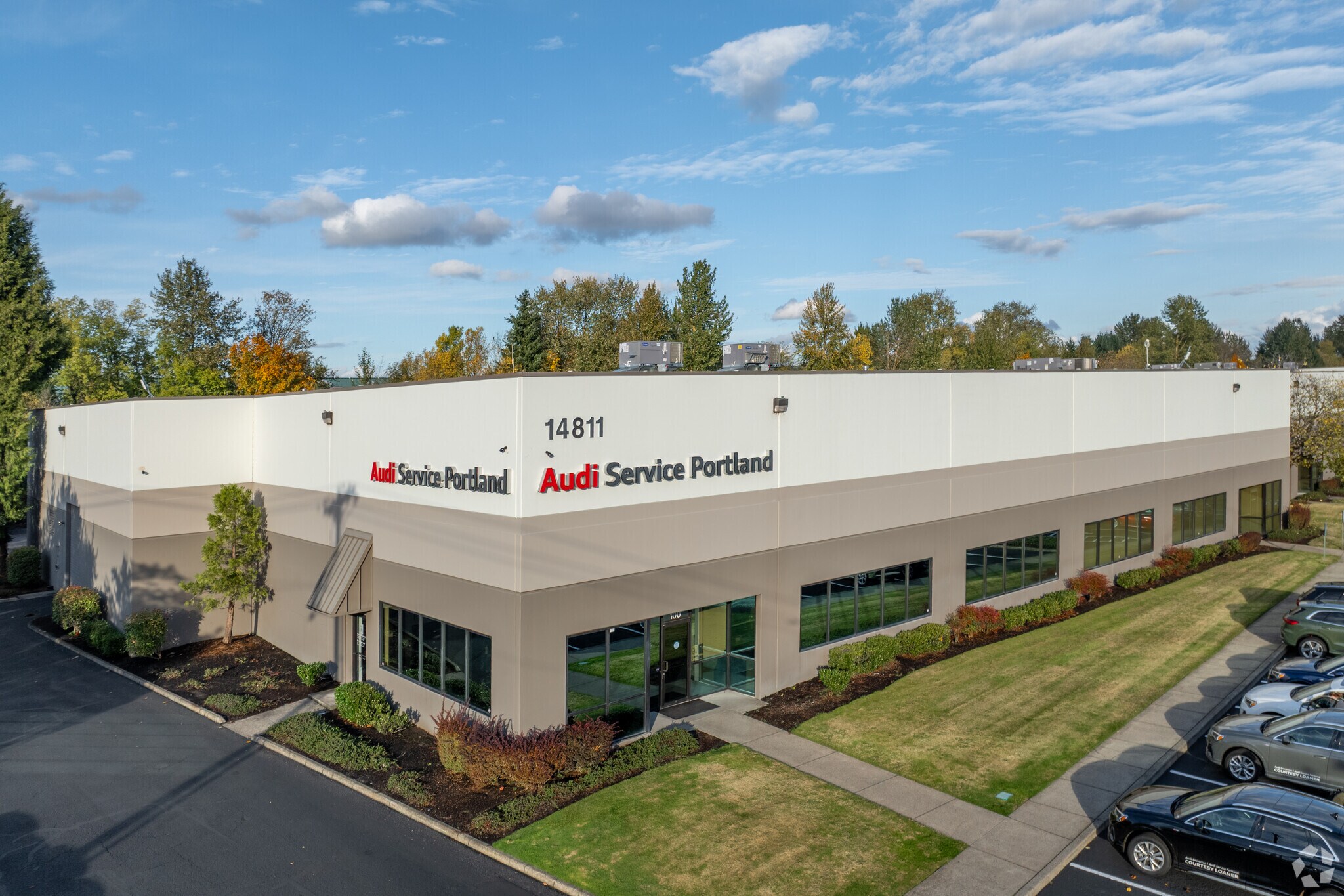 14811 NE Airport Way, Portland, OR à louer Photo principale– Image 1 sur 21