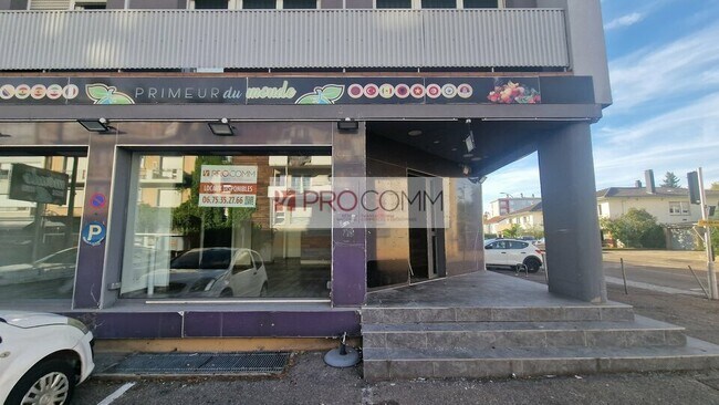 Plus de détails pour Local commercial à louer
