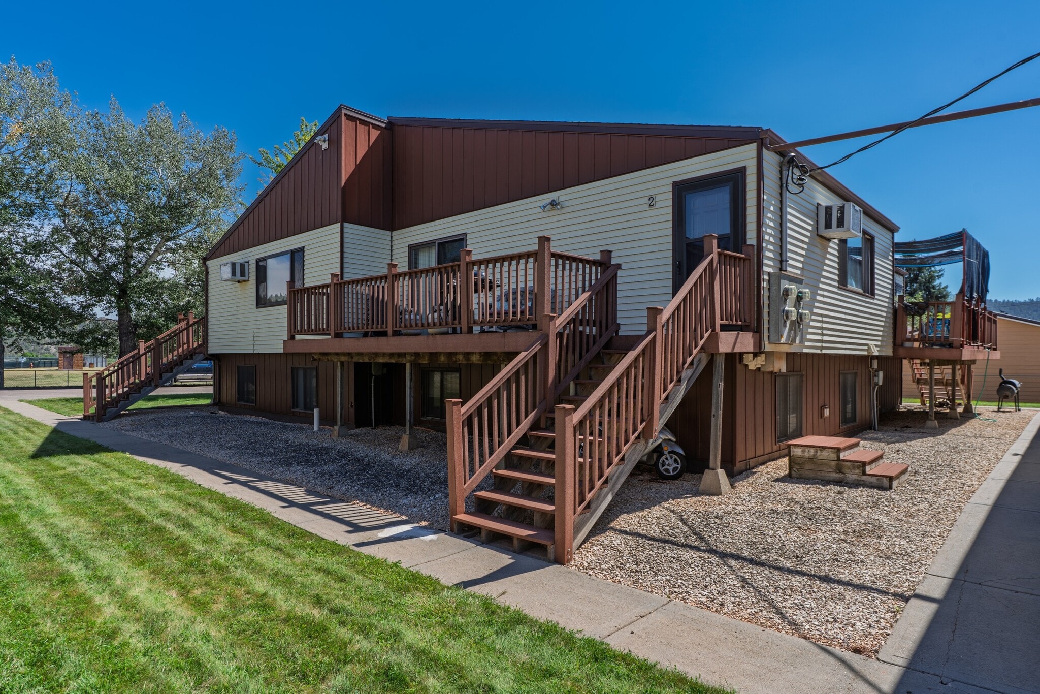 438 S 14th St, Hot Springs, SD à vendre Photo principale– Image 1 sur 34