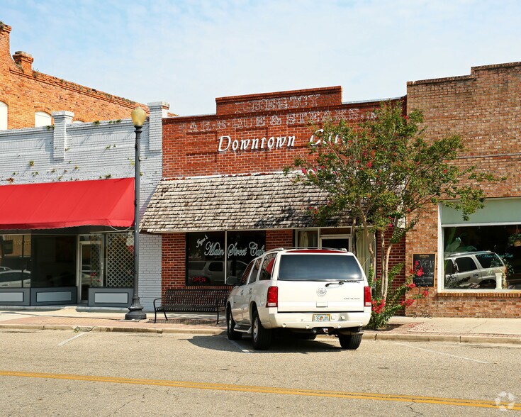 108 E Main St, Perry, FL à vendre - Photo de l’immeuble – Image 2 sur 5