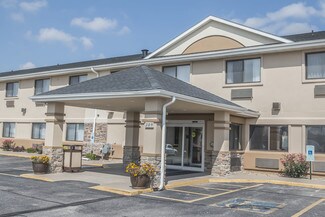 Plus de détails pour 209 W 9th St, Coralville, IA - Hôtellerie à vendre