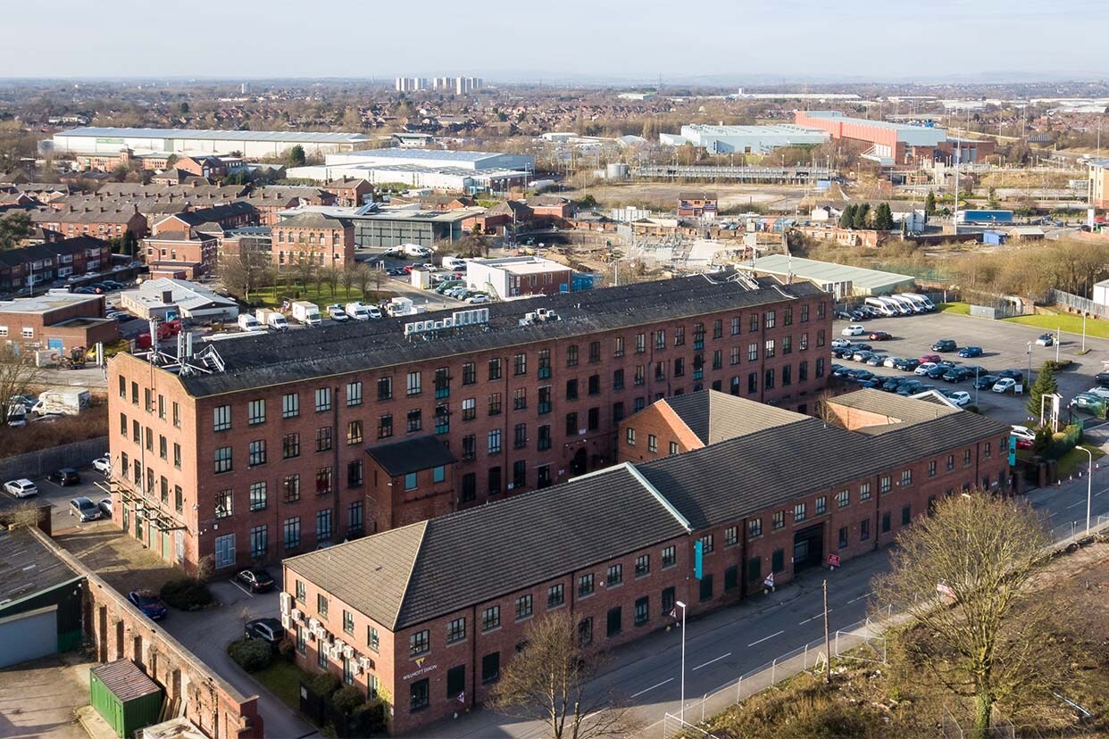 Albert St, Oldham à louer Photo principale– Image 1 sur 7