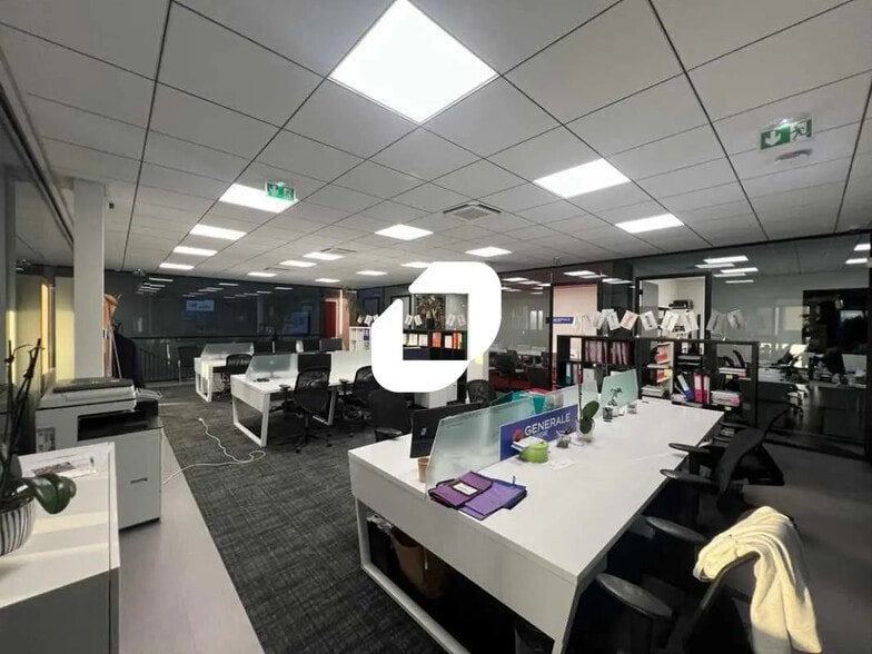 Local d'activités dans Massy à vendre - Photo intérieure – Image 3 sur 16