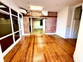 701 W Magnolia Ave, Fort Worth, TX à louer Photo intérieure– Image 2 sur 9