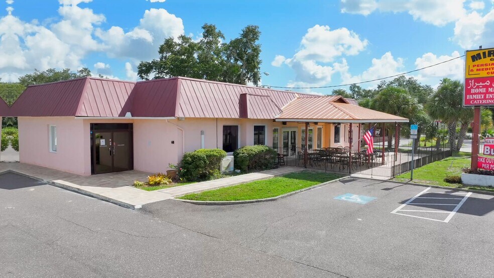 2284 Gulf To Bay Blvd, Clearwater, FL à vendre - Vidéo sur l’annonce professionnelle – Image 2 sur 42