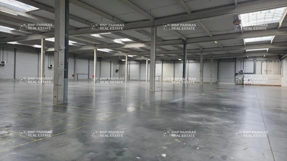 Local d’activités dans Bussy-Saint-Georges à louer - Photo intérieure – Image 3 sur 6