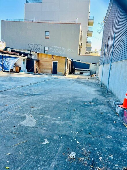 2258 Atlantic Ave, Brooklyn, NY à vendre - Photo de l’immeuble – Image 2 sur 2