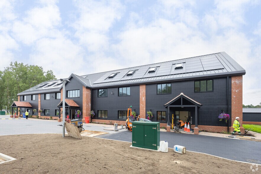 20 Lodge Ln, Langham à louer - Photo de l’immeuble – Image 2 sur 2