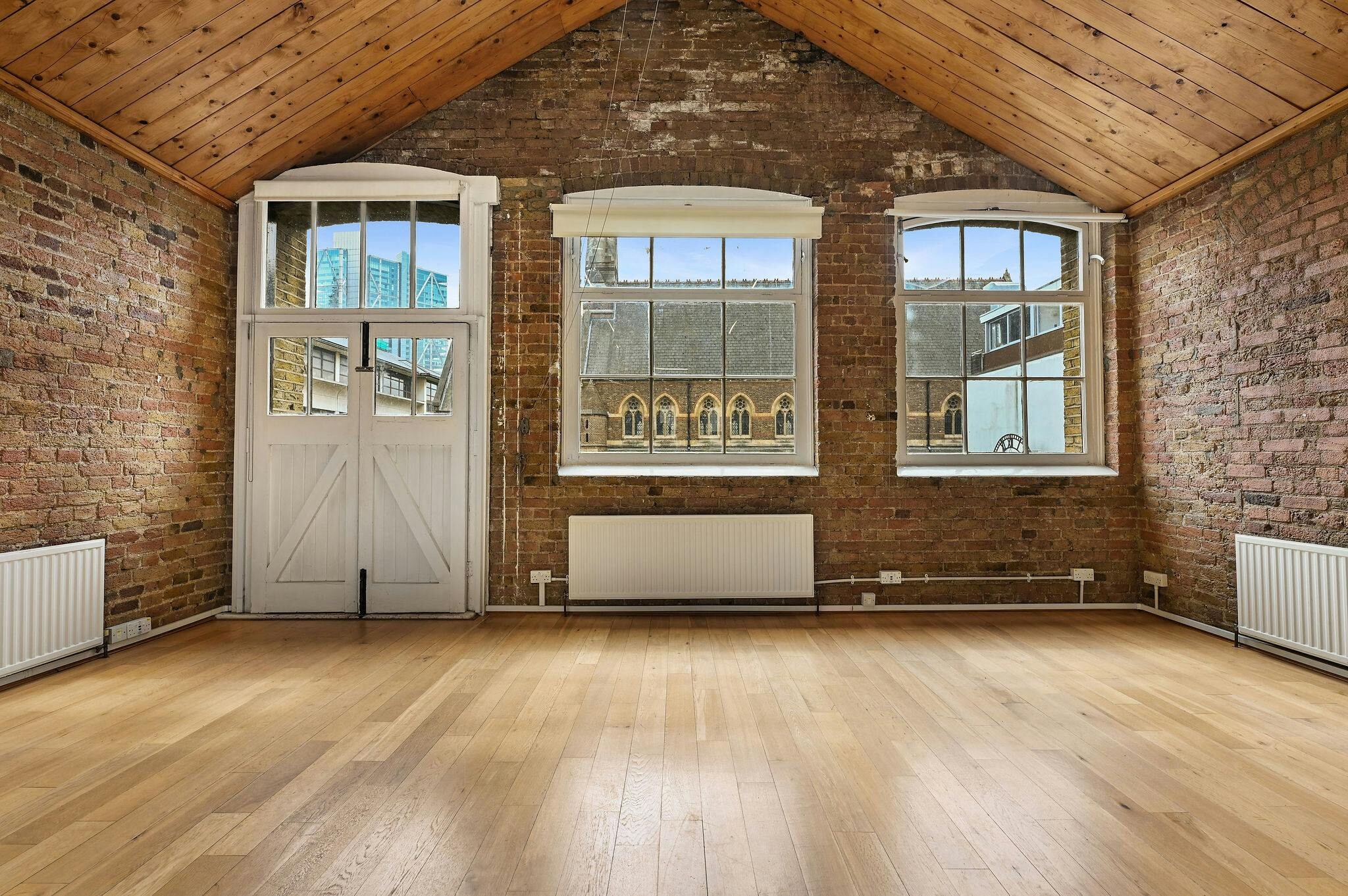 77 Leonard St, Londres à louer Photo intérieure– Image 1 sur 3