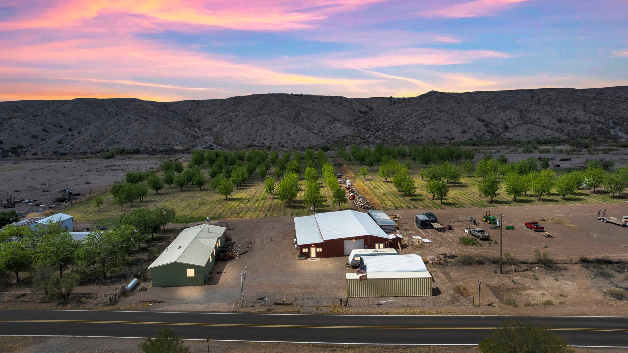 714 New Mexico 52, Cuchillo, NM à vendre Photo principale– Image 1 sur 94