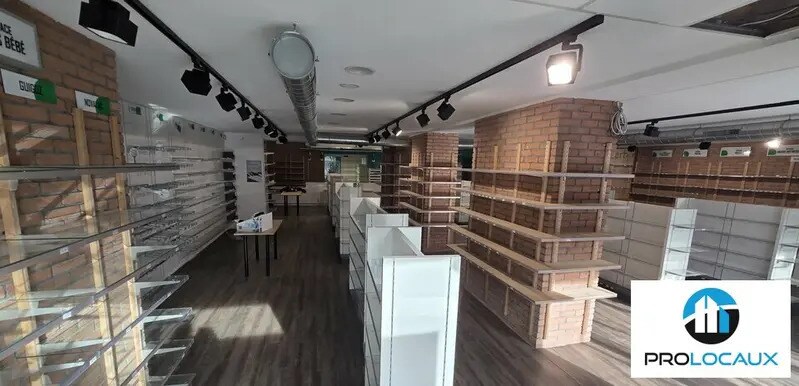 Local commercial dans Voiron à louer Photo intérieure– Image 1 sur 13