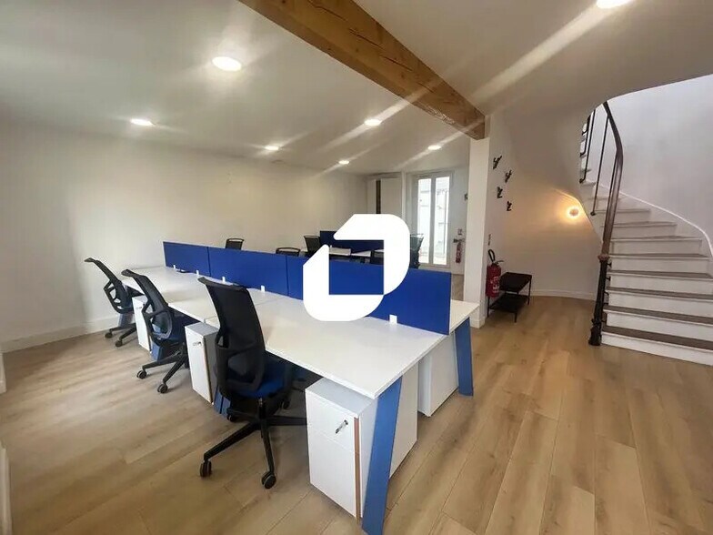 Bureau dans Enghien-les-Bains à louer - Photo de l’immeuble – Image 3 sur 13