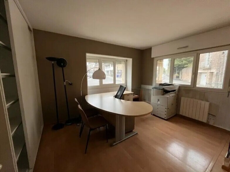 Bureau dans Auray à louer - Photo de l’immeuble – Image 3 sur 8