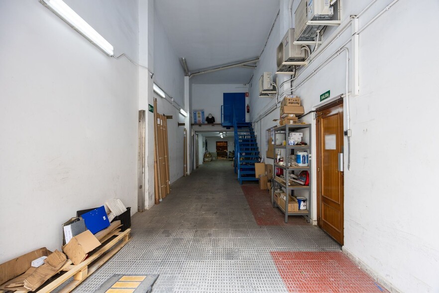 Immeuble residentiel dans Madrid, Madrid à vendre - Photo intérieure – Image 2 sur 8