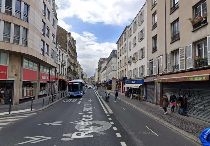 Local commercial dans Paris à louer - Photo de l’immeuble – Image 2 sur 3