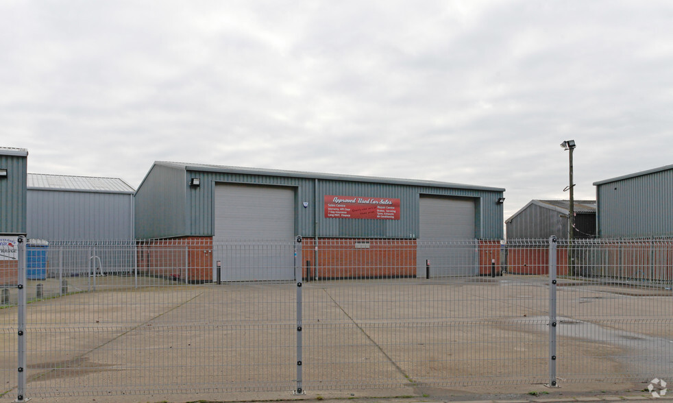 28-30 Aaron Rd, Whittlesey à louer - Photo de l’immeuble – Image 2 sur 2
