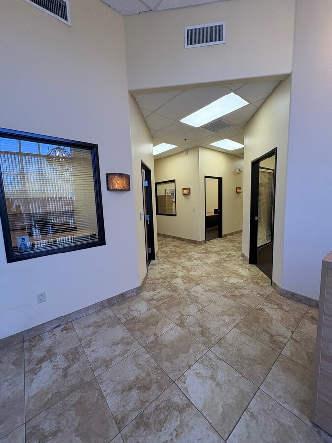 20634 N 28th St, Phoenix, AZ 85050 - Lot A-185 -  - Photo intérieure - Image 1 of 10