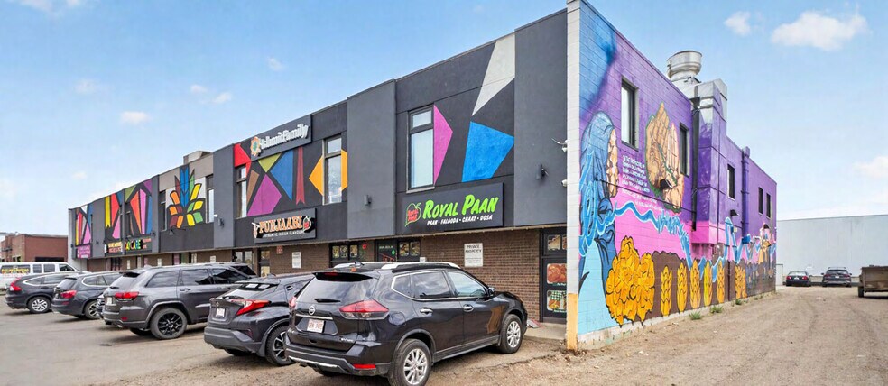 10545 108th St NW, Edmonton, AB à louer - Photo de l’immeuble – Image 1 sur 4