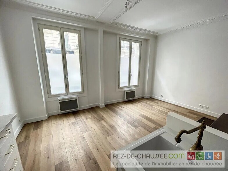 Bureau dans Paris à vendre - Photo de l’immeuble – Image 3 sur 9