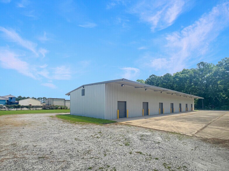 800 Industrial Cir, Phenix City, AL à louer - Photo de l’immeuble – Image 3 sur 22