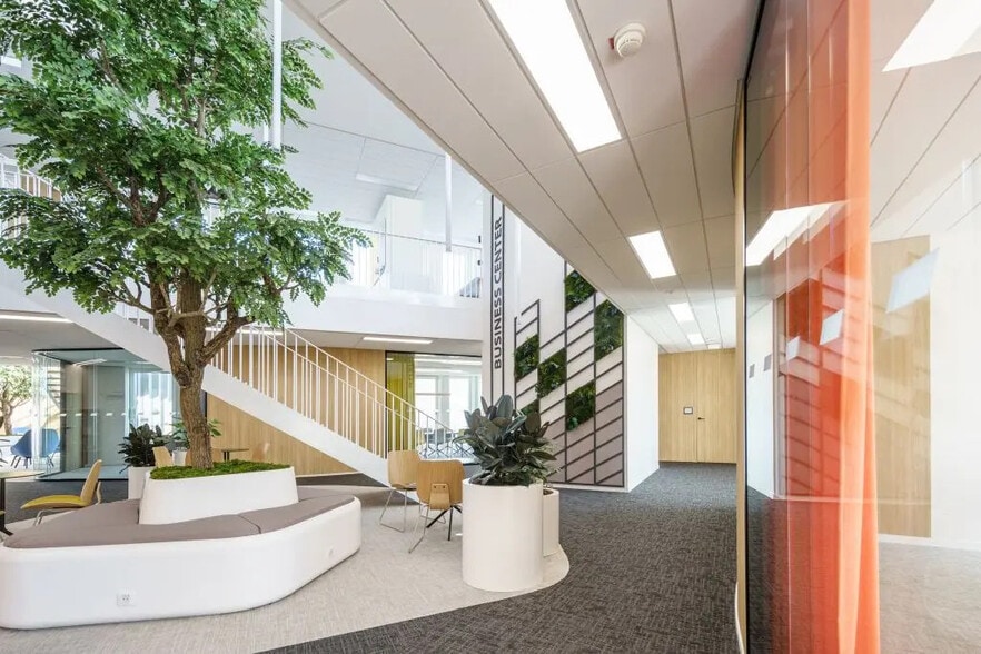 113 Rue Jean Marin Naudin, Bagneux à louer - Hall d’entrée – Image 2 sur 3