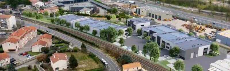 19 Chemin De La Lône, OULLINS-PIERRE-BÉNITE à louer - Photo de l’immeuble – Image 1 sur 8