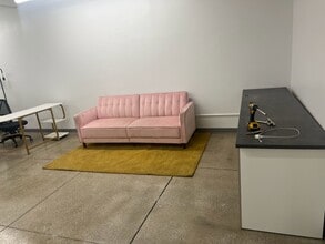 262 W 38th St, New York, NY à louer Photo intérieure– Image 2 sur 3