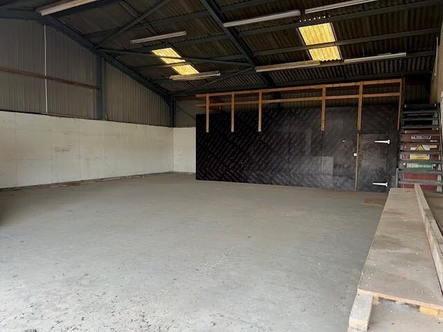 Unit 21, Enstone Business Park, Chipping Norton,, Enstone à louer - Photo de l’immeuble – Image 2 sur 6