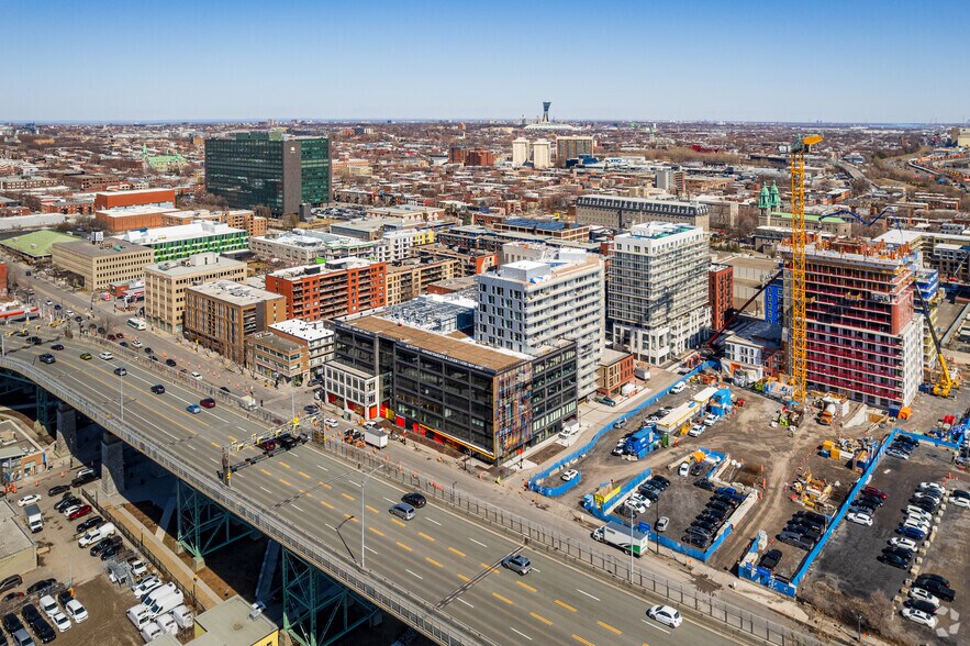 2102-2118 Rue Sainte-Catherine E, Montréal, QC à louer - Aérien – Image 3 sur 3