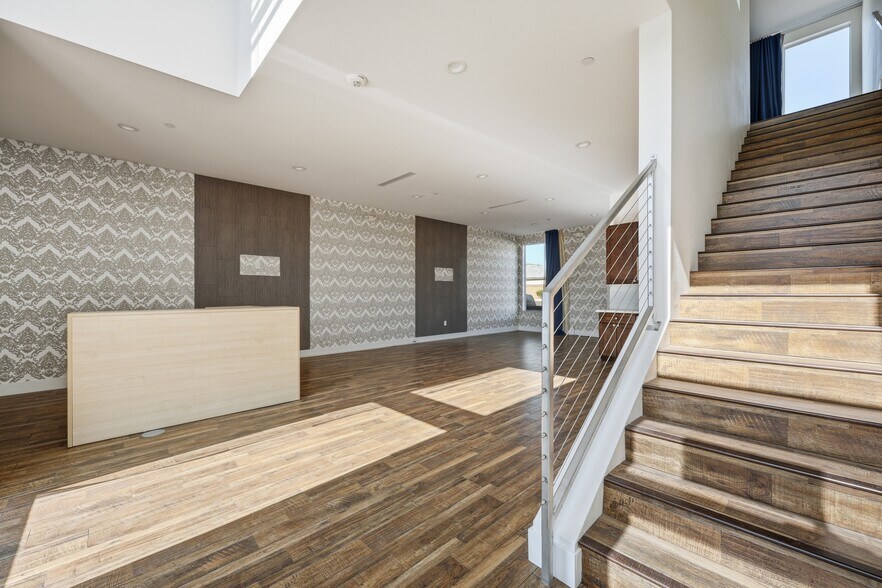 7336 W Post Rd, Las Vegas, NV à vendre - Photo de l’immeuble – Image 3 sur 19