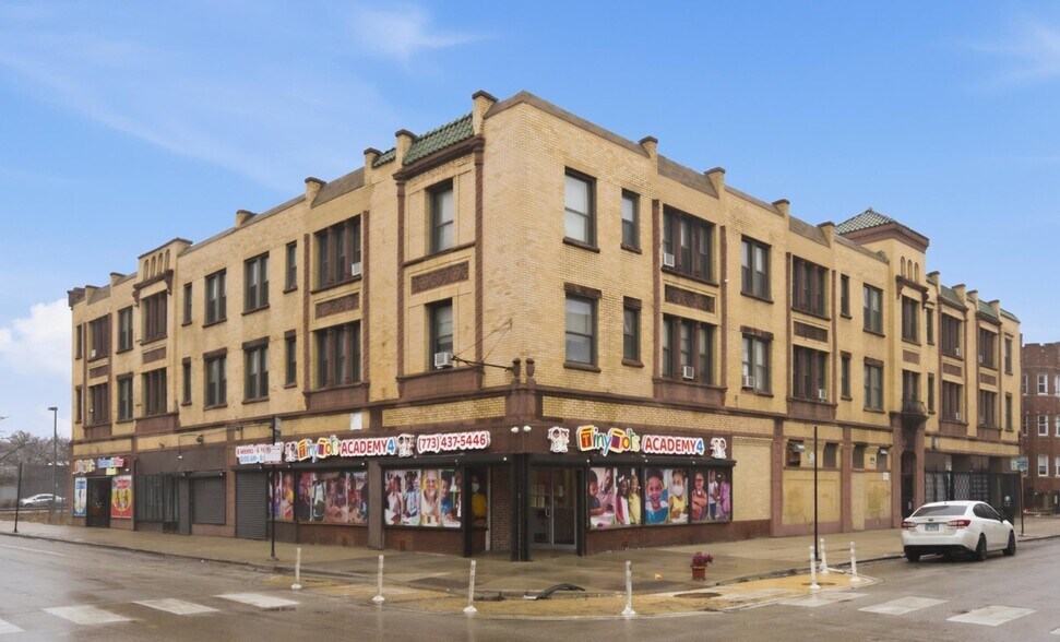 7846 S Essex Ave, Chicago, IL à vendre - Photo de l’immeuble – Image 1 sur 6