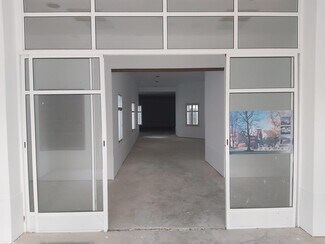 Plus de détails pour Local commercial à vendre