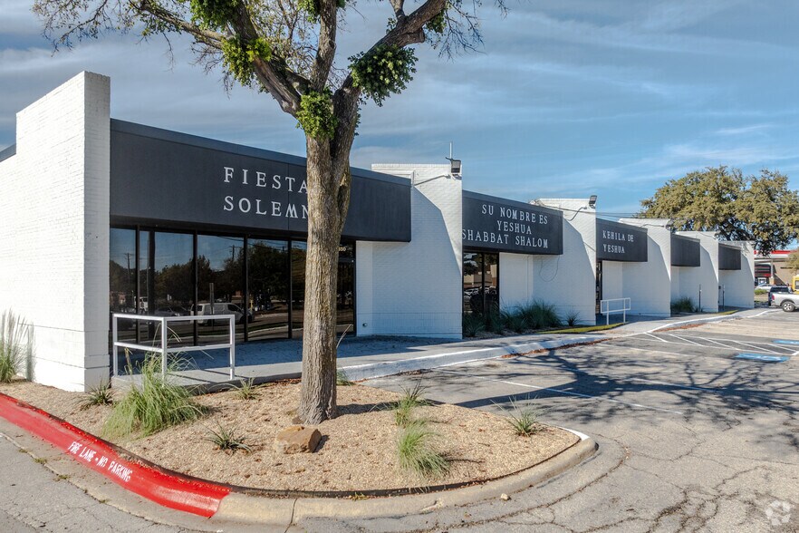 1720-1780 Northwest Hwy, Garland, TX à louer - Photo de l’immeuble – Image 3 sur 9