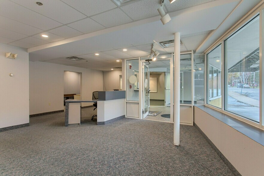 34 Connors St & 31 City Hall Ave portefeuille de 2 biens à vendre sur LoopNet.fr - Photo de l’immeuble – Image 3 sur 10