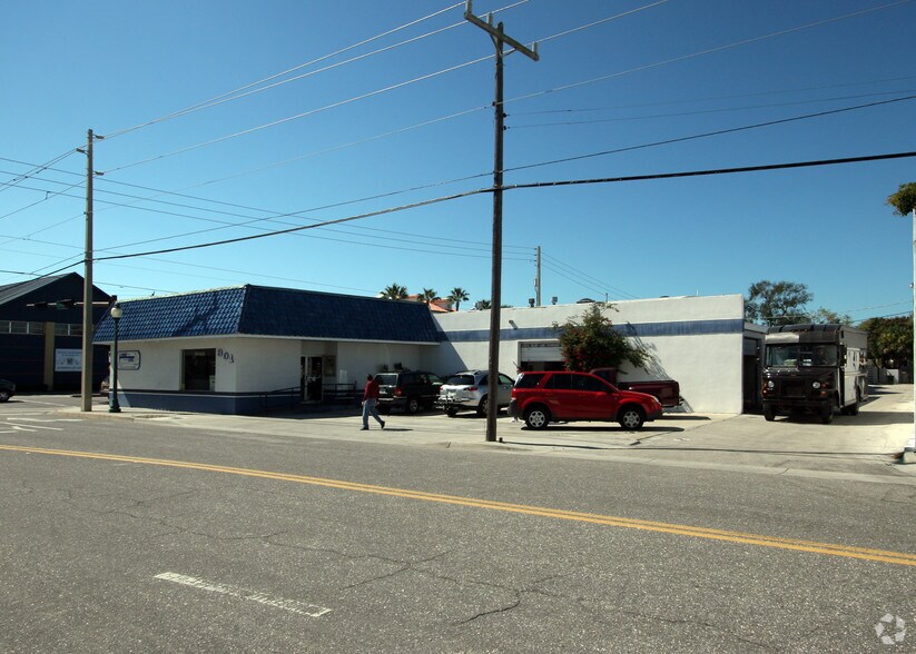 301 Central Ave, Sarasota, FL à louer - Photo de l’immeuble – Image 3 sur 6